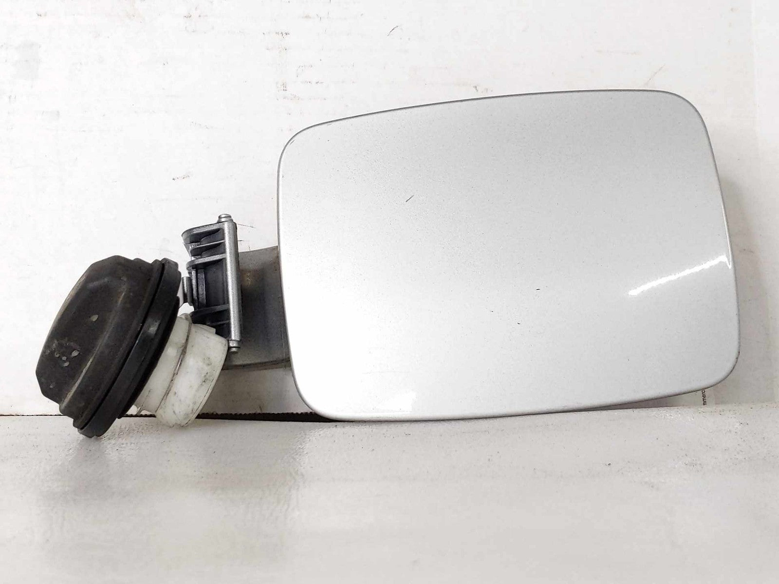 Fuel Tank Door HYUNDAI SONATA 11 12 13 14 150